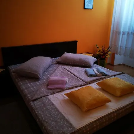 Ruza- Ruza Cres